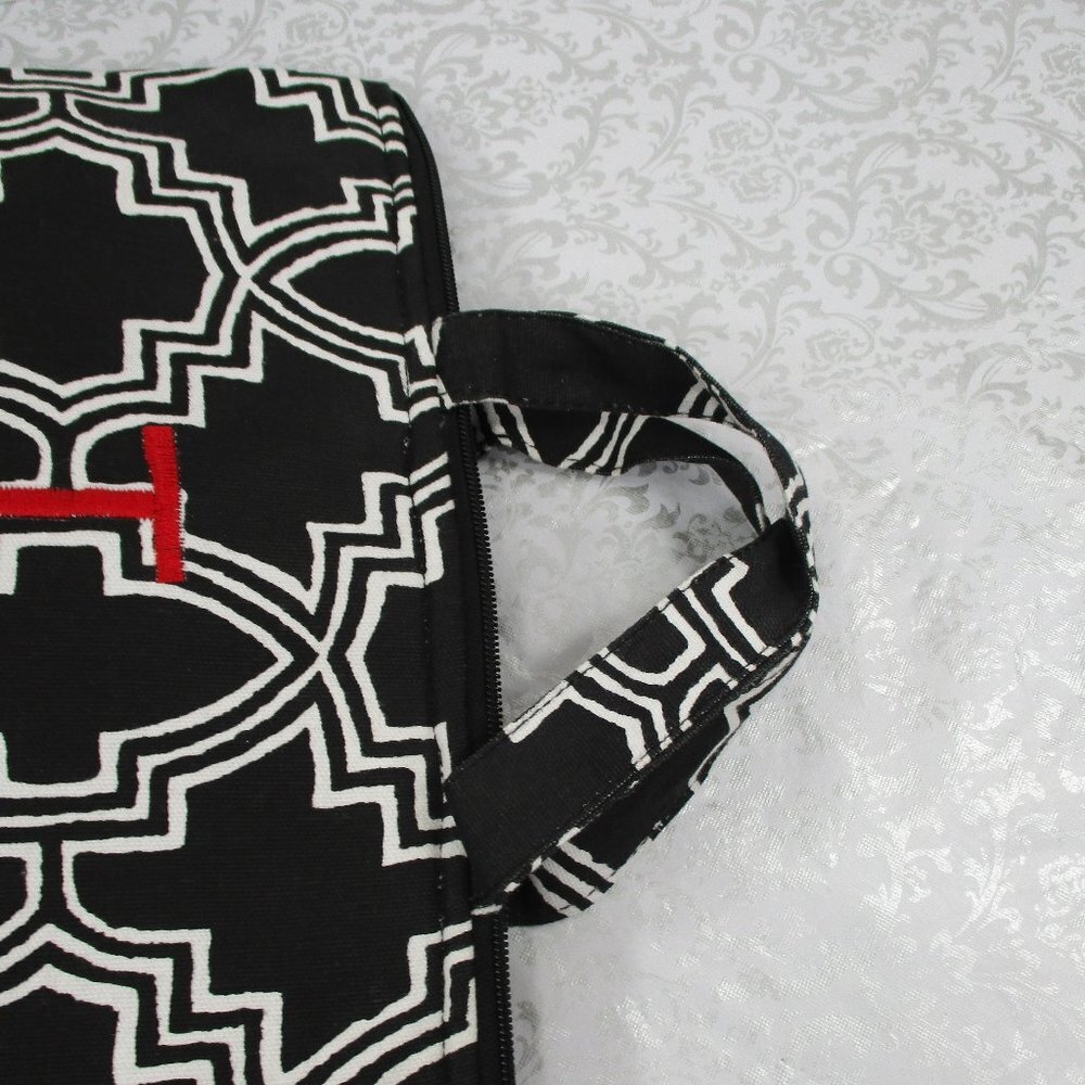 BUCKHEAD BETTIES Monogram Insulated Lunch Bag - Picture 5 of 6